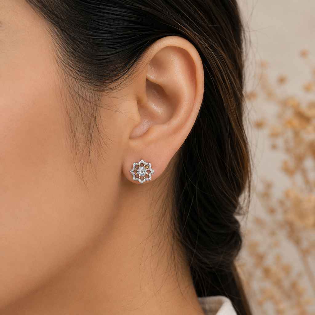 Star Floral Diamond Stud Earrings – ERD0046
