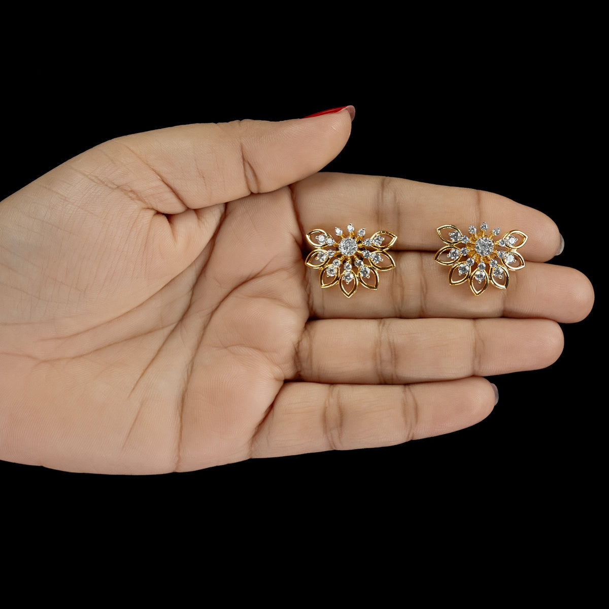 ERD0017 - Floral Diamond Stud Earrings