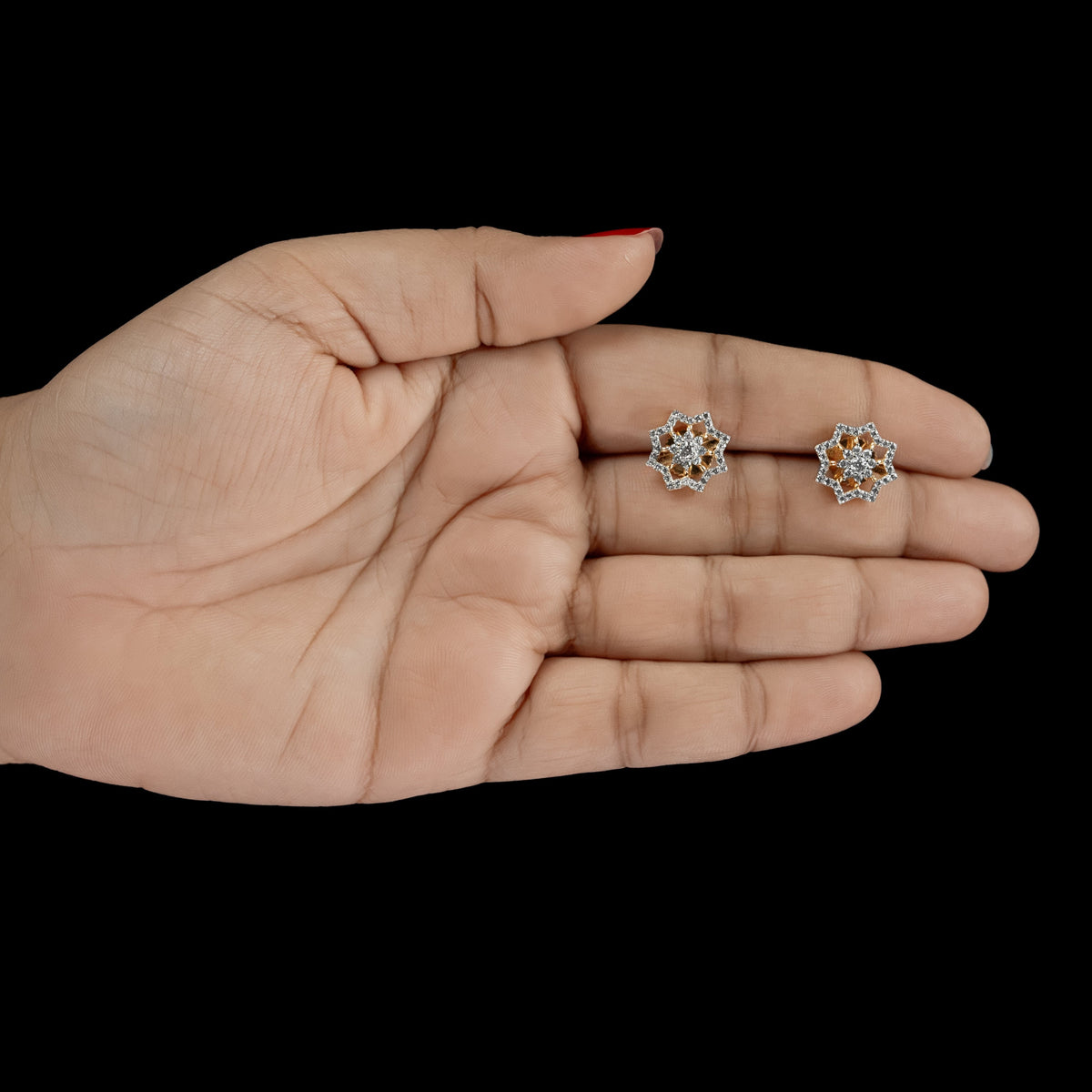 Star Floral Diamond Stud Earrings – ERD0046