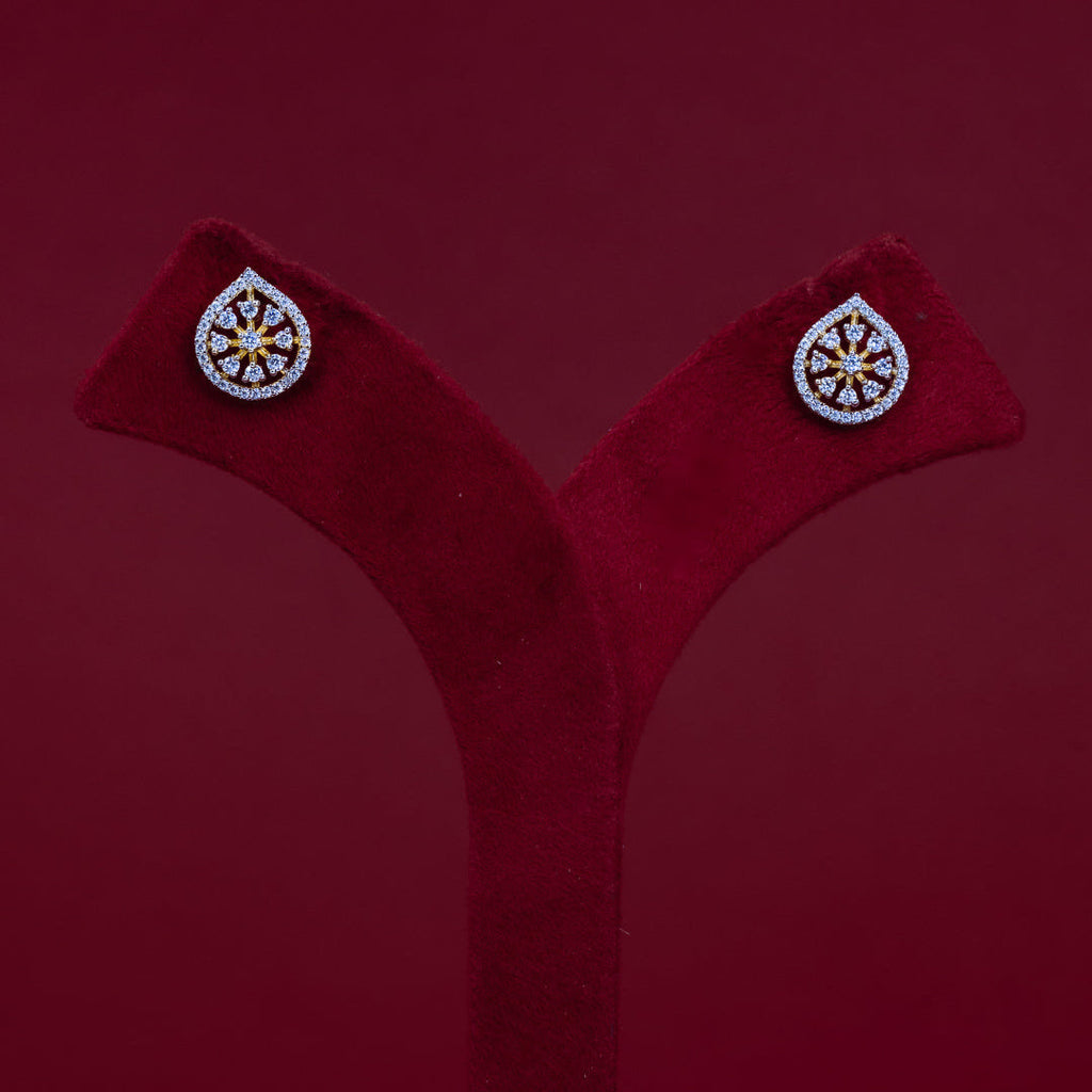 Pear-Shaped Floral Diamond Stud Earrings – ERD0041