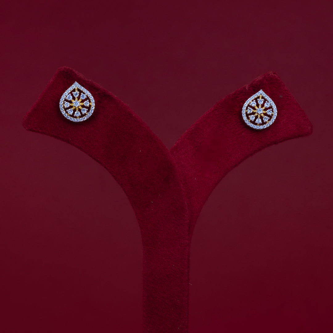 Pear-Shaped Floral Diamond Stud Earrings – ERD0041