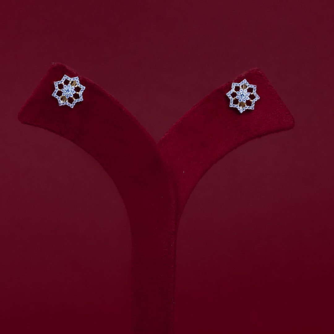 Star Floral Diamond Stud Earrings – ERD0046