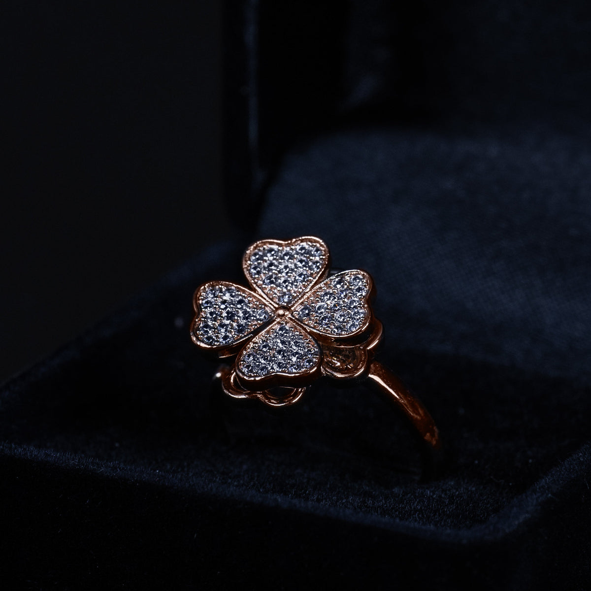 FDR0002 - Clover Diamond Ring